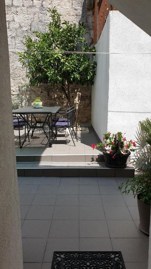 Hotel Lemon Tree Donji Seget Exteriér fotografie